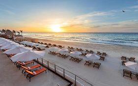 Cancun Beach Palace Resort